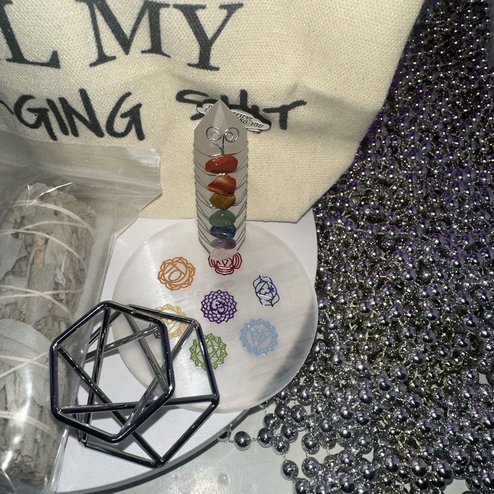 DrPsych_Faves12! Charge & Cleanse Crystal Starter Kit! ๐น๐น๐ค๐ค - Picture 4 of 9